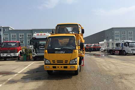 岑兴高速救援拖车电话-渝武高速G75道路救援拖车电话|搭电救援平台